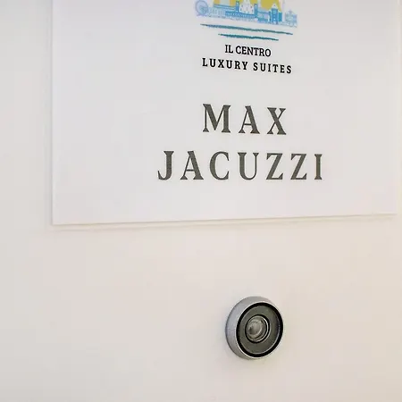 Jacuzzi - Il Centro Luxury Lägenhet
